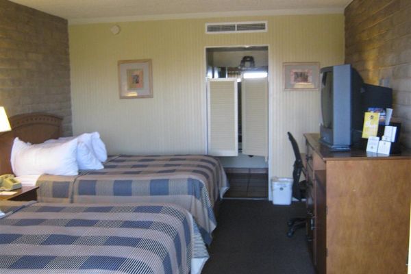 Landmark Lookout Lodge (Tombstone)
